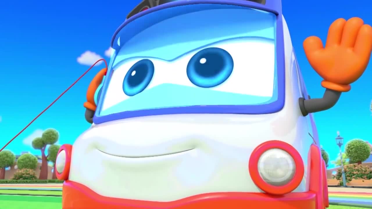 百变校巴:歌德真是可爱,还能变成医生,卡卡都紧张了