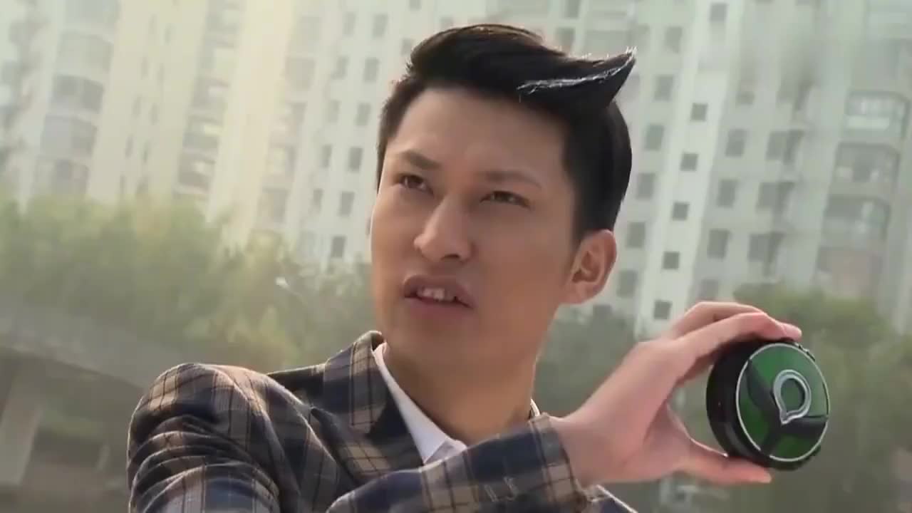 铠甲勇士捕将人生赢家里奥这次穿上了战帅铠甲