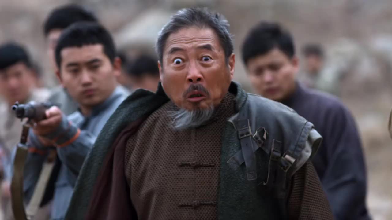 大秧歌:荣六赶到,发现荣七被杀死