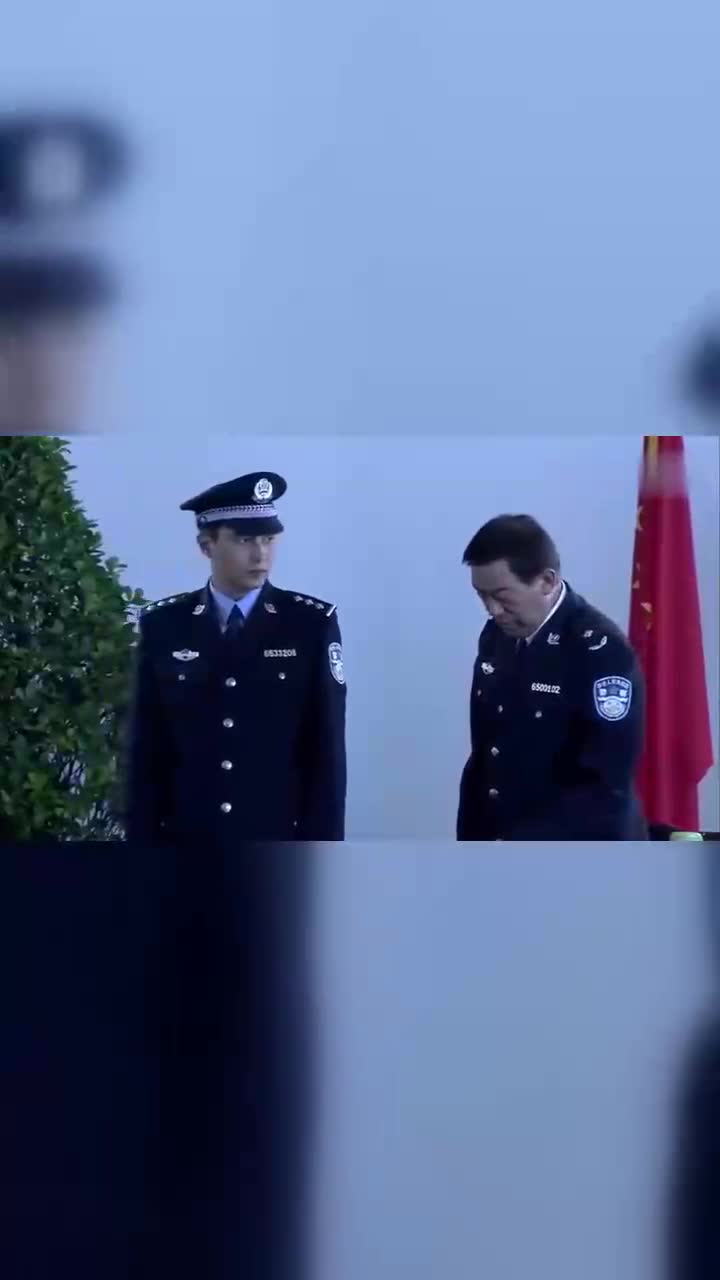 大漠高墙:姜魁刑满释放,儿子在外迎接,这一幕扎心了