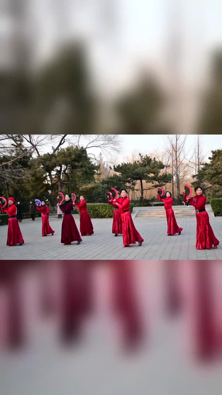 玲珑广场舞《旗袍美人》风韵典雅,柔美多姿