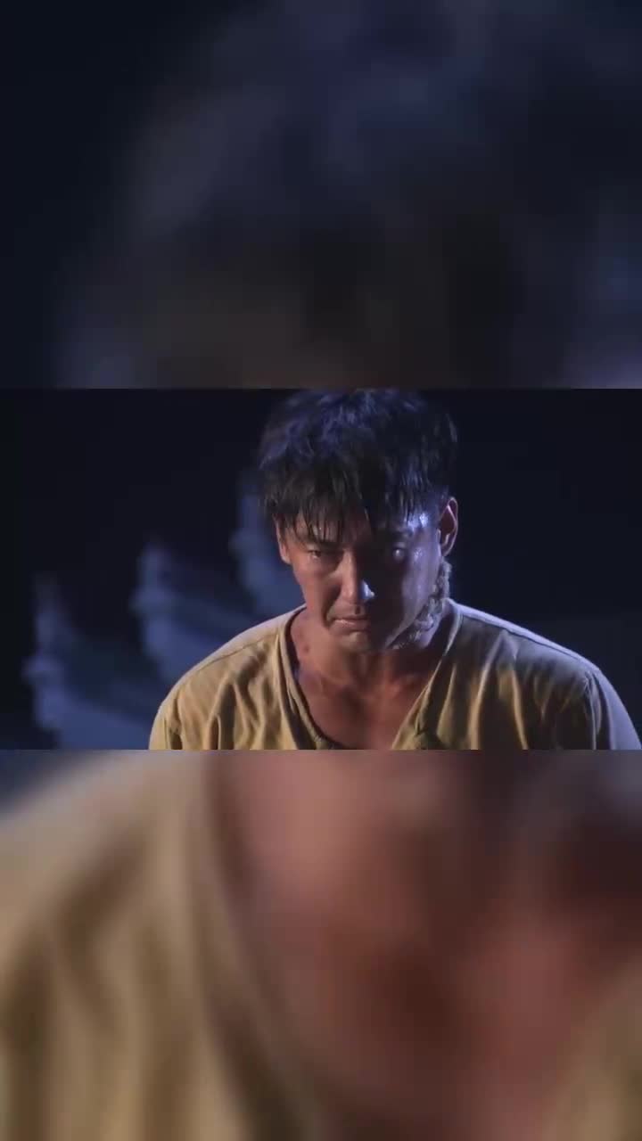 冲出月亮岛陆刚苦苦撑到早上日军见他还活着去报告典狱长3040