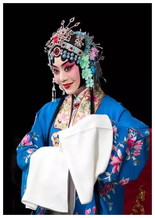 绝代佳人李胜素,把一生嫁给了京剧,54岁婚姻仍然是谜!