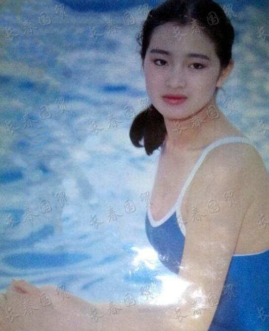 巩俐30年前泳装照曝光,清纯甜美性感妩媚|巩俐|泳装|性感_新浪新闻
