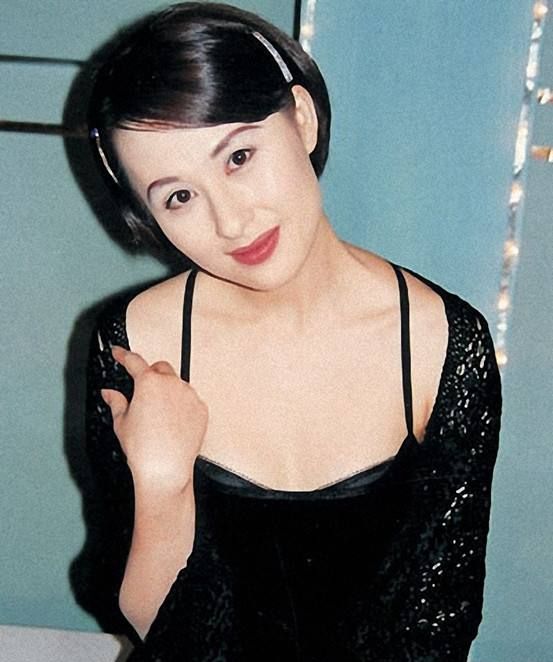 江欣燕:最美的紫衫龙王,曾与张卫健交往,今依然优雅_高清图集_新浪网
