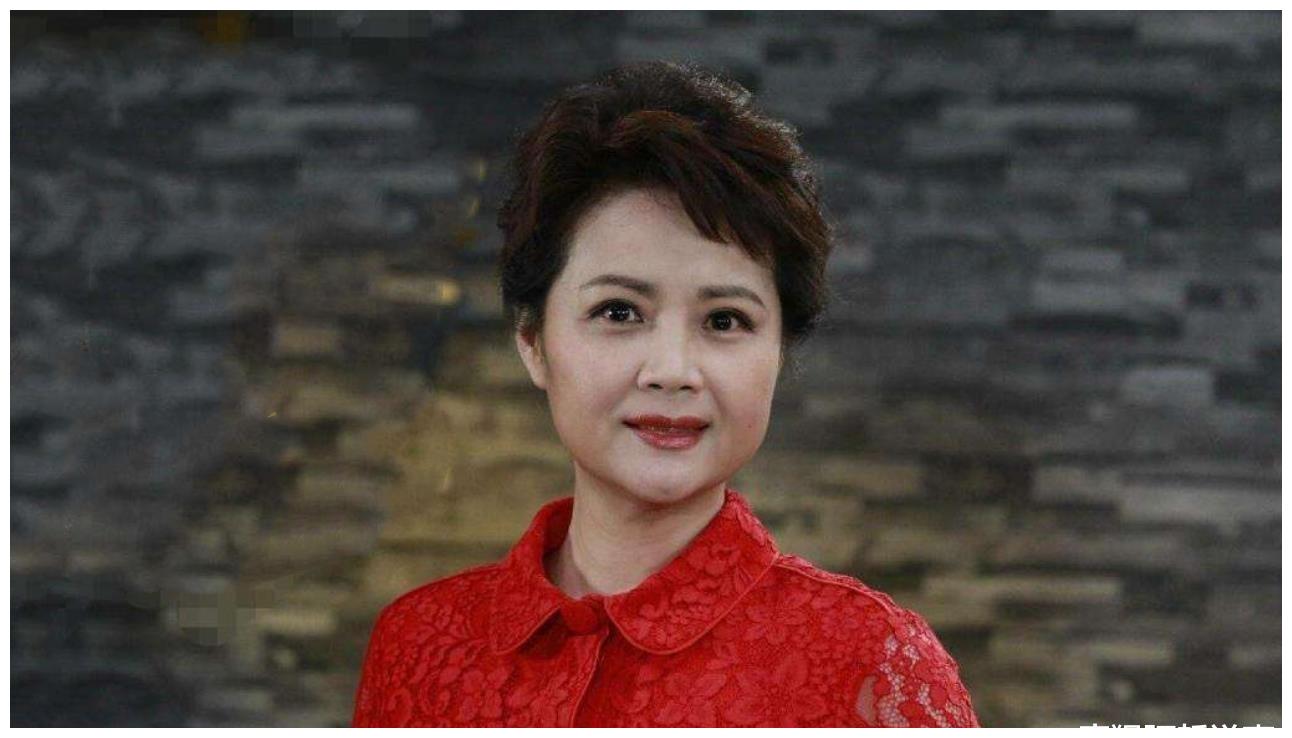 遭同行排挤,今63岁无儿无女却成这样|陈道明|李建群|太完美_新浪新闻