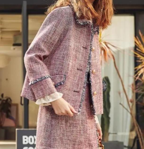 有品位的女人,试试这个"小香风",美得很高级|色系|款式|服装_新浪新闻