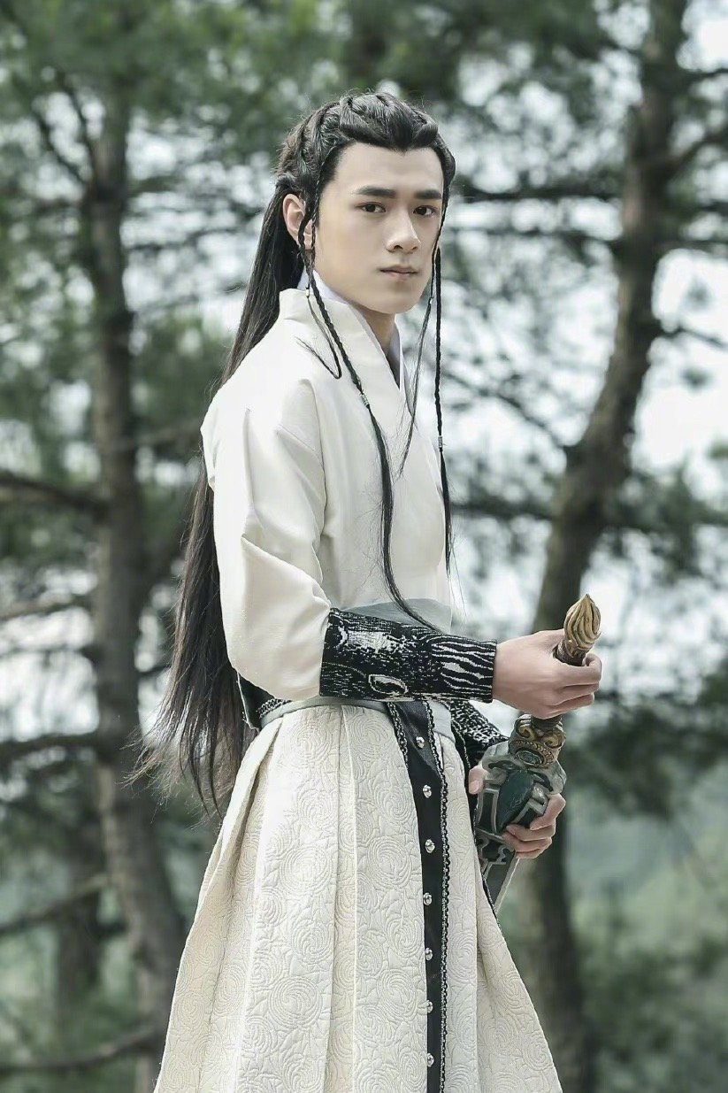 古装美男造型谁是你心中的潇洒美少年举觞白眼望青天