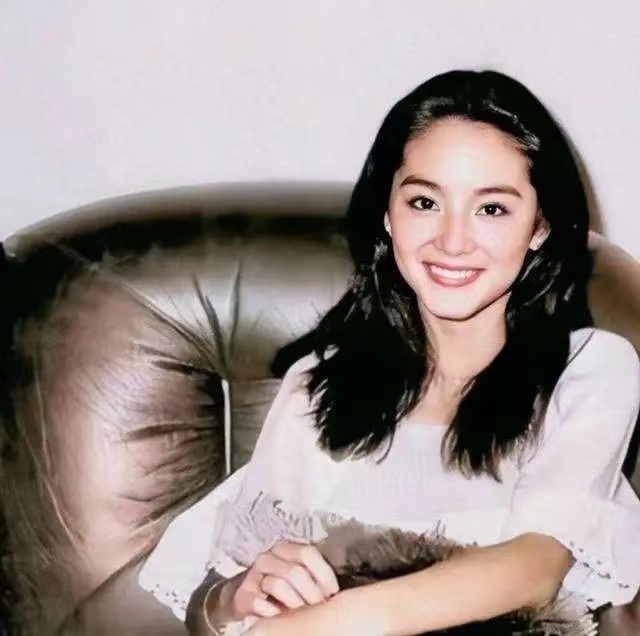 娱乐圈5位最强三白眼女星,王祖贤再也不化妆,胡因梦变化最大__财经