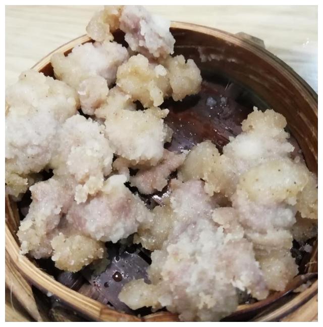 遵义特色美食怪事,笼笼鲊全是肉,顾客来用餐还以为走进了咖啡店_特产