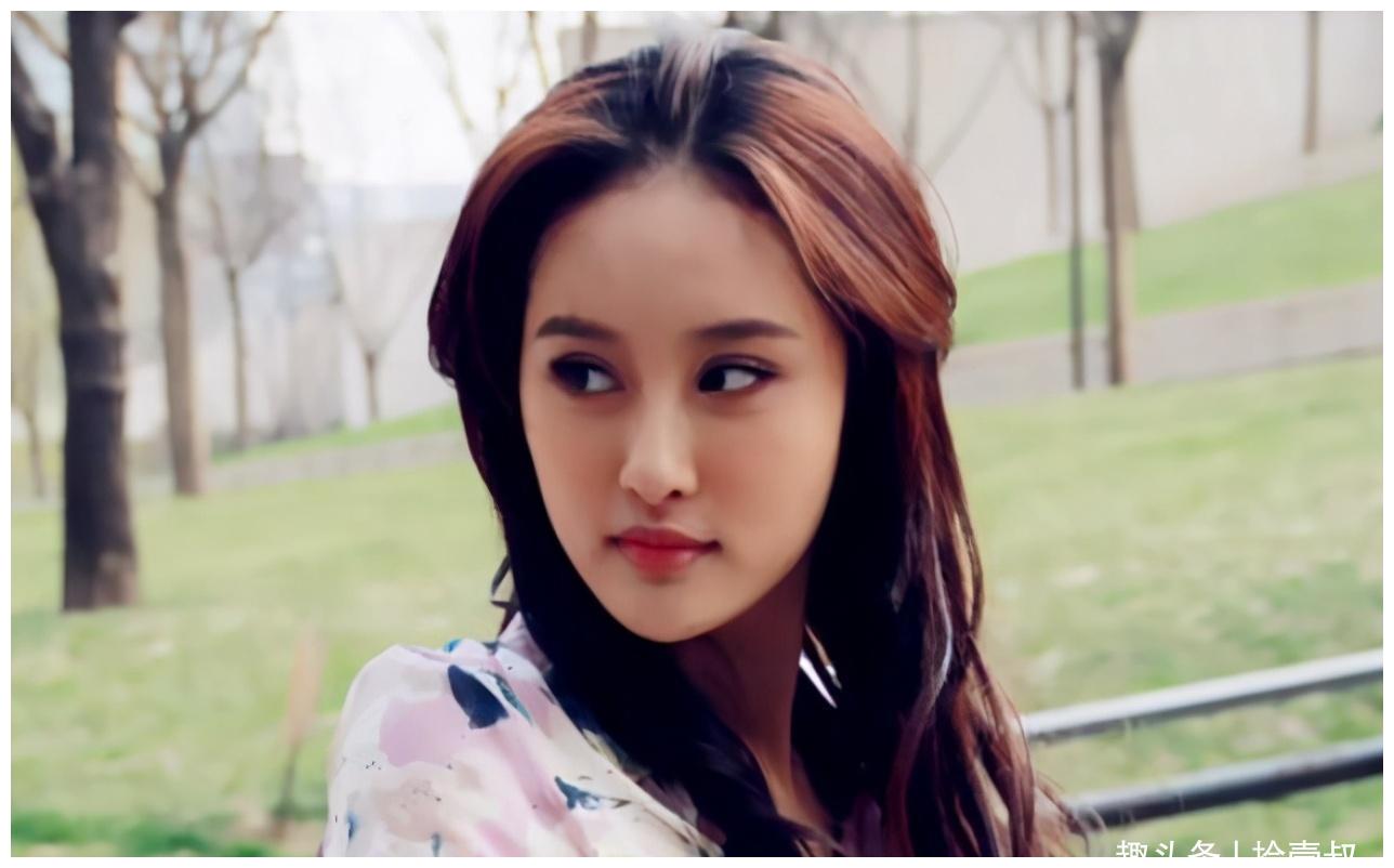 她是最具仙气的嫦娥,也是最丑的林无敌,却在最火时被迫退隐