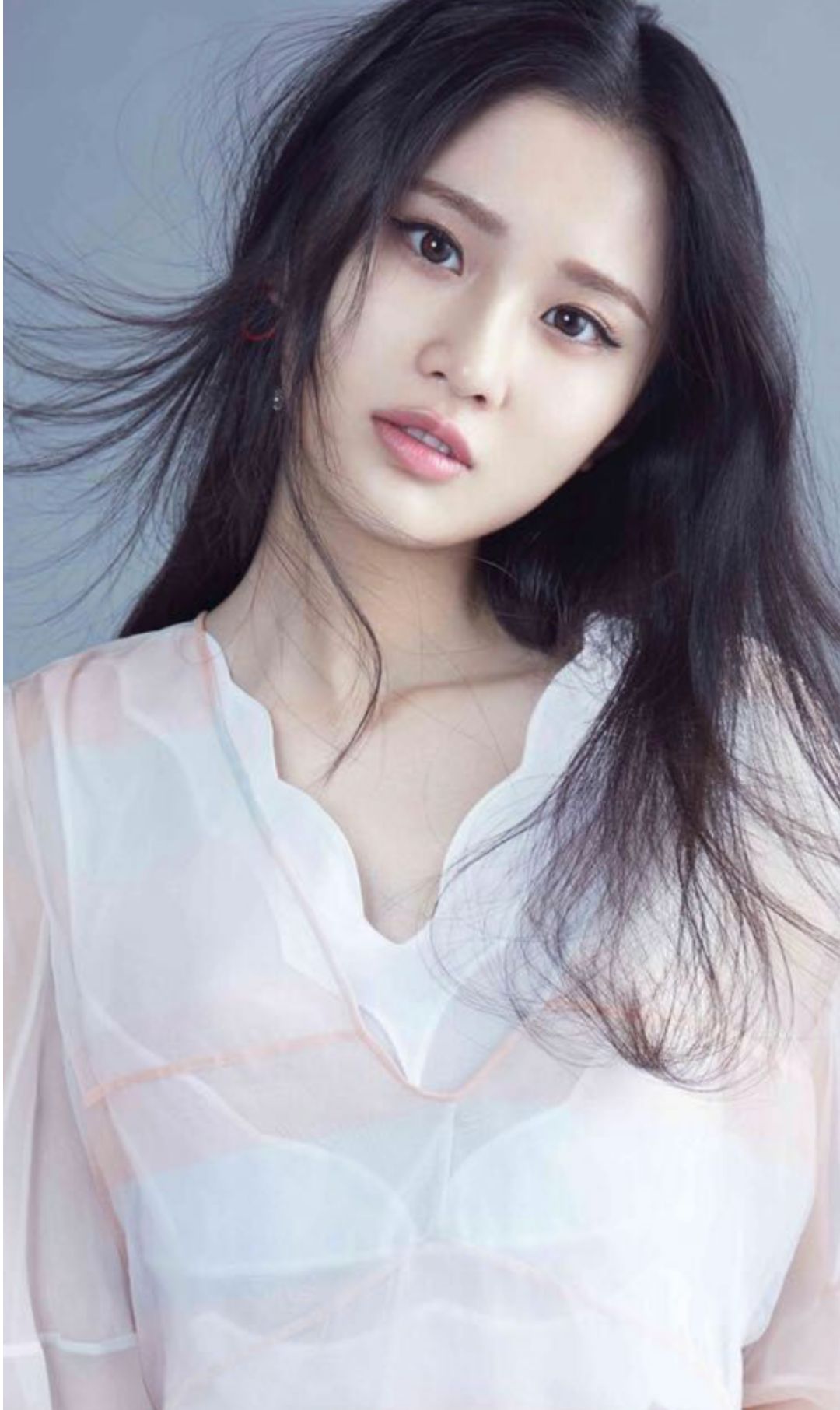 张慧雯唯美迷人写真,这颜值真漂亮,春风十里不及你的美__财经头条