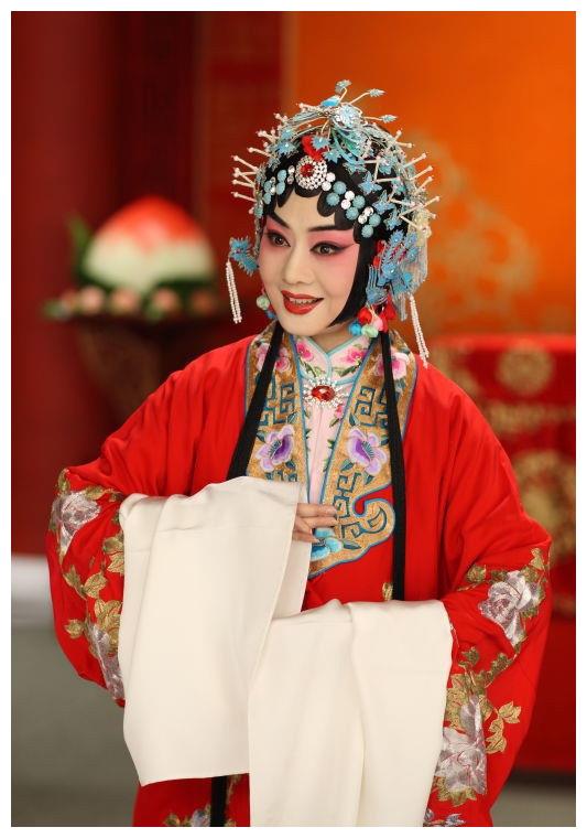 绝代佳人李胜素,把一生嫁给了京剧,54岁婚姻仍然是谜!
