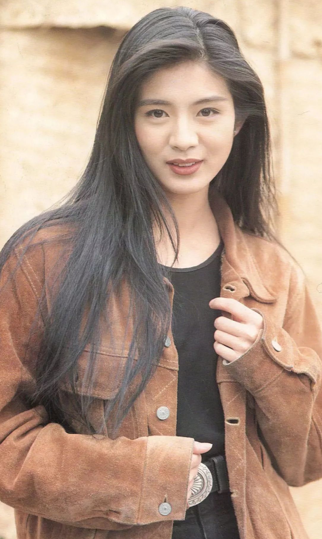 杨采妮唯美迷人写真,这颜值太美了,春风十里不及你的美色_高清图集