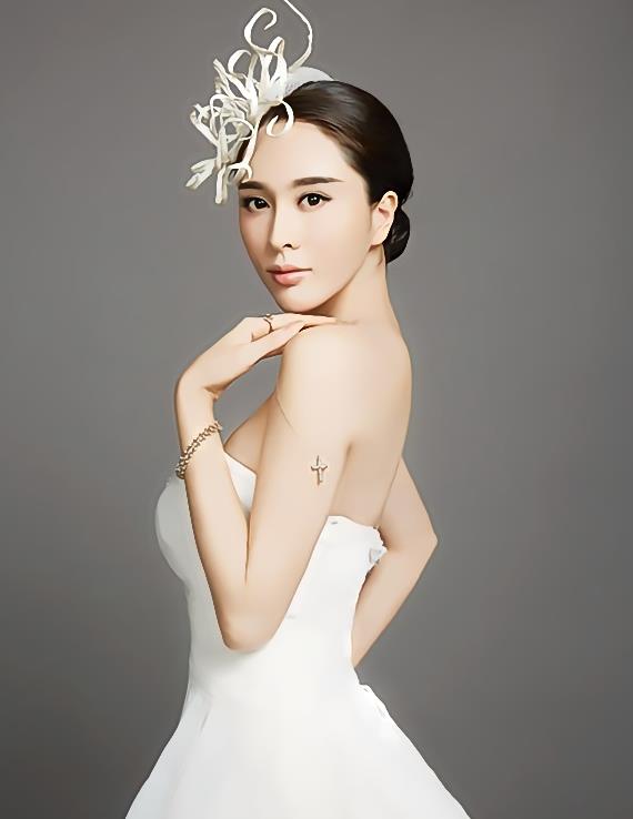 89年沈阳女演员张熙媛时尚靓丽