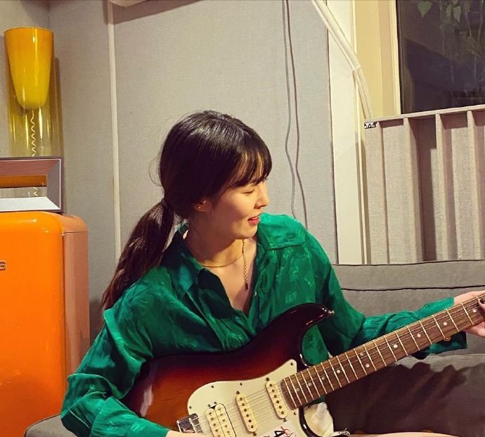 1 / 6 金泫雅(kim hyun a),1992年6月6日出生于韩国首尔,韩国女歌手