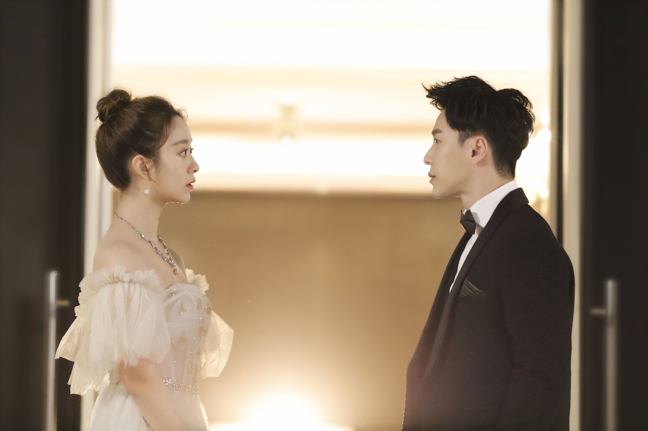 王冠逸楼下女友请签收在线寻求恋爱建议反差萌形象热议不断