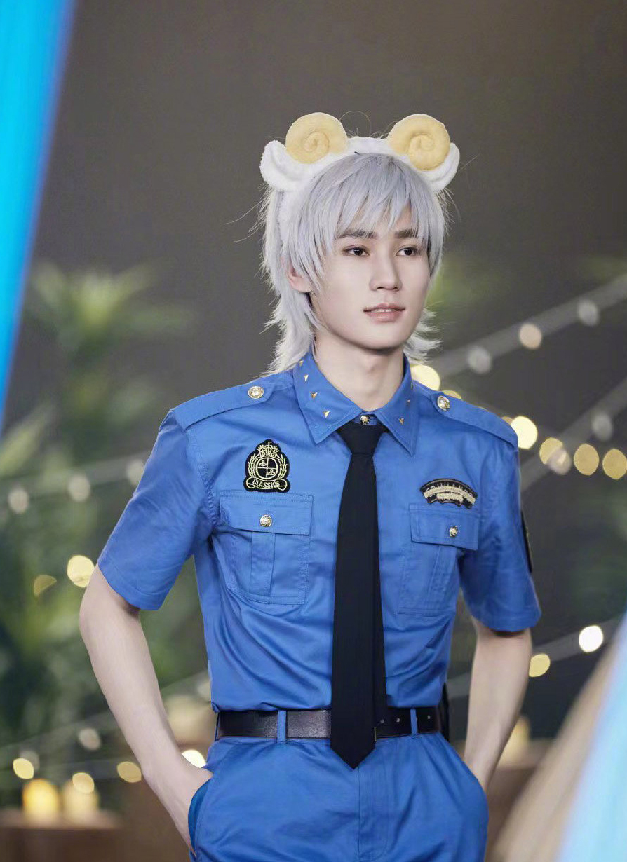 男明星银发造型谁能拒绝冷感银发帅哥