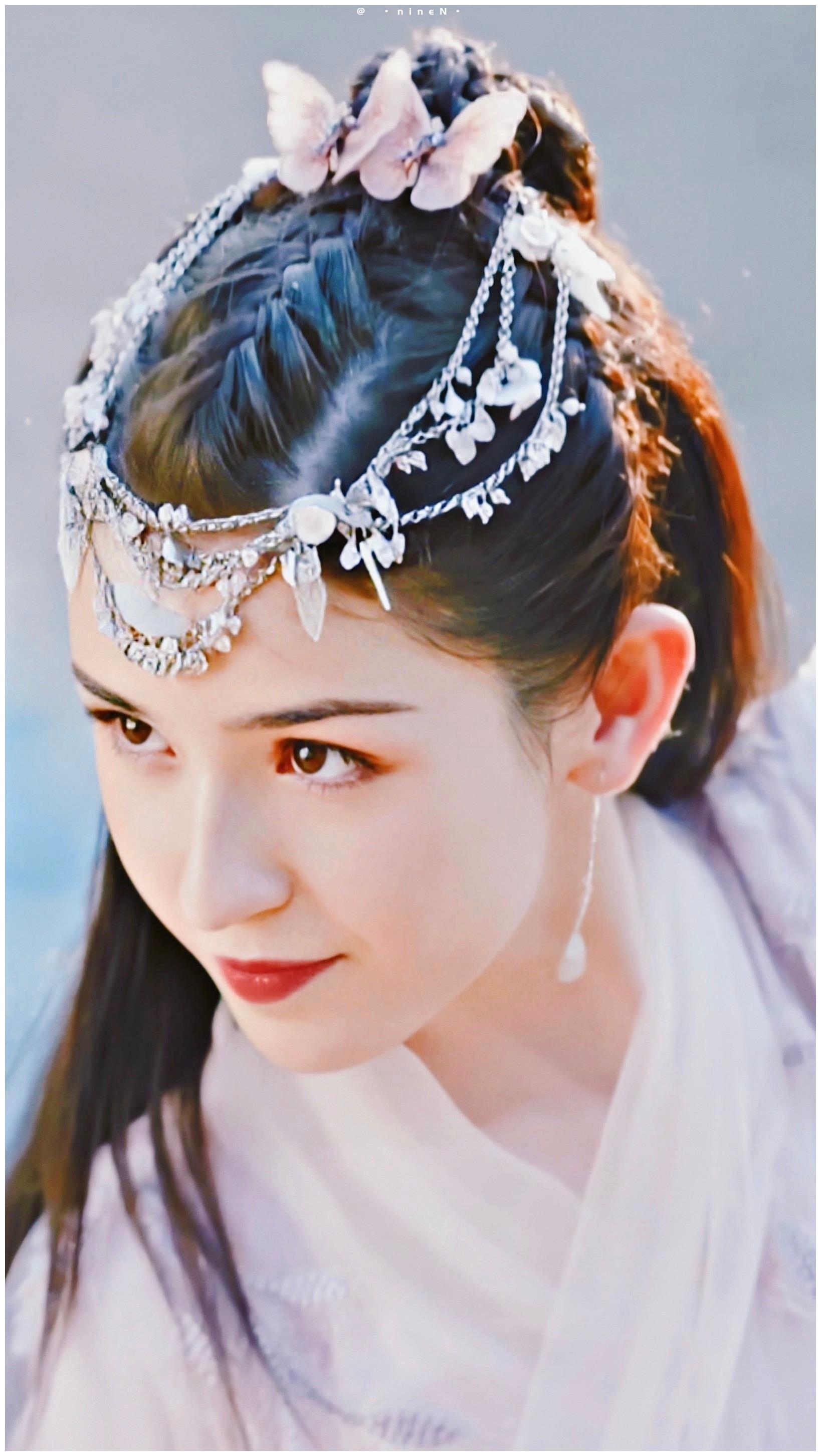 哈妮克孜新剧开播,虽然只是出演一个女配,颜值却比女主角都高