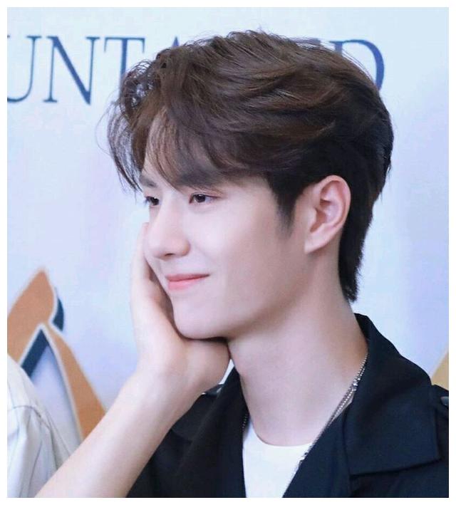 滴滴出现八周年,发型,充满青春感,牛奶脂肪靠镜子的力量|王一博|滴滴