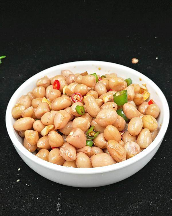 水煮的花生加这个食才一起才入味越吃越想吃