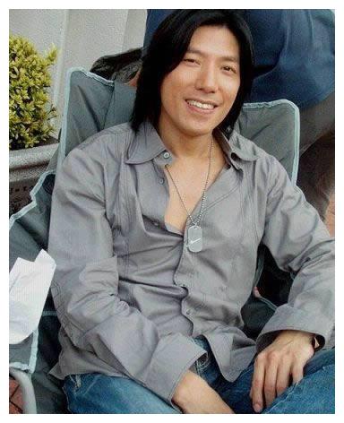 乌鸦哥张耀扬也演过大英雄,女主是陈松伶,被忽略的经典电影!