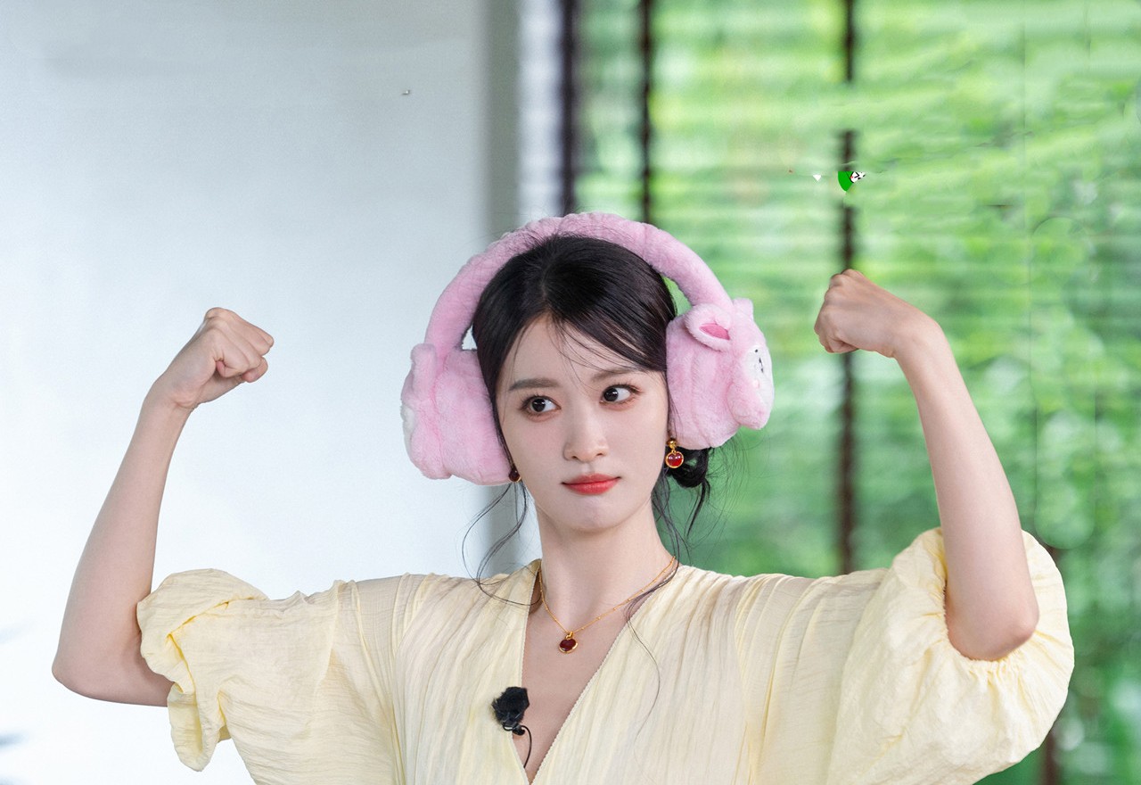 《现在就出发4》：金晨被王楚然替换，观众零秒接受新女嘉宾？
