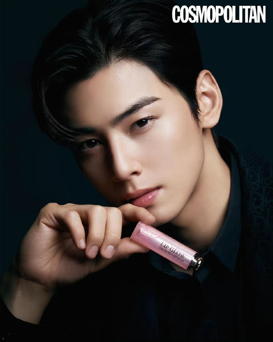 车银优cosmopolitankorea十二月dior画报纯黑西装造型