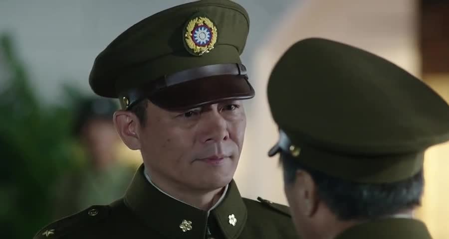 卢汉扣押了三个军的军长,正式宣布云南起义,精彩