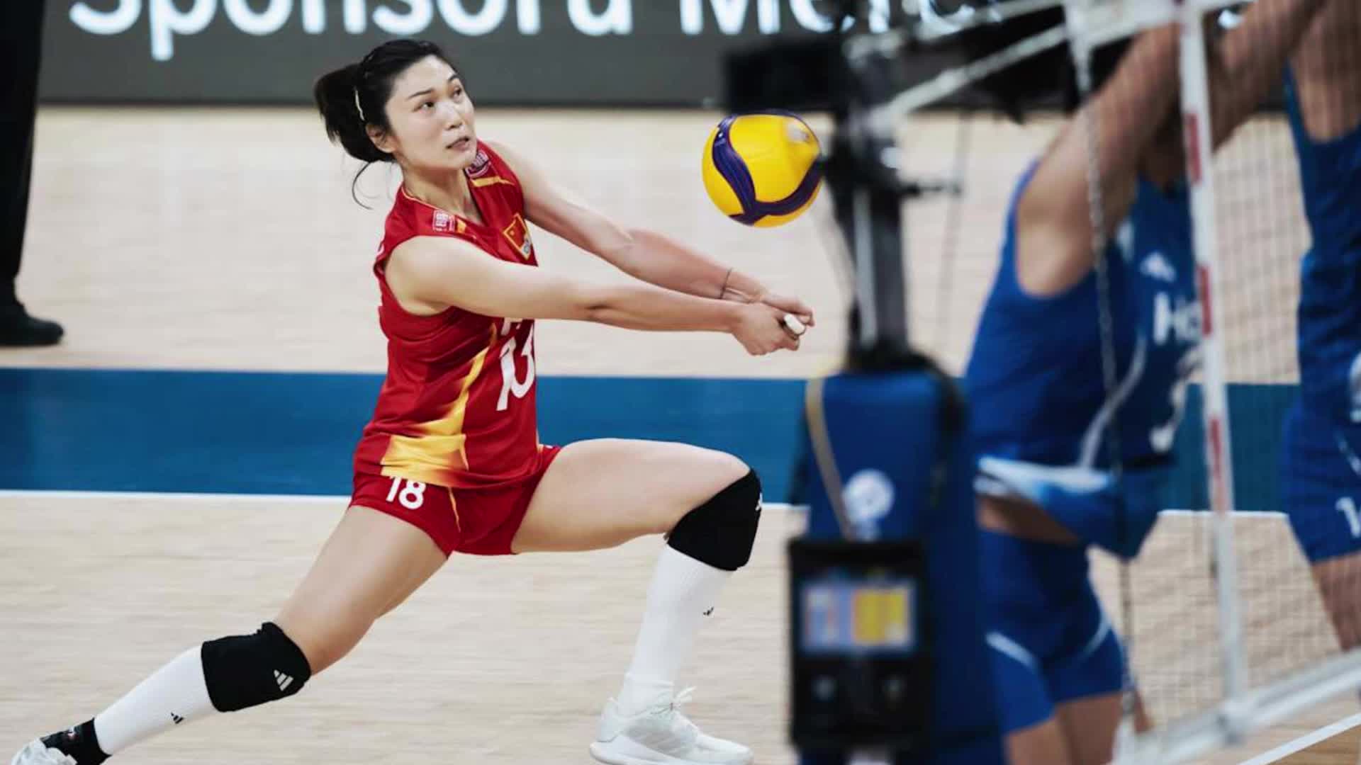 中国女排负巴西最佳得分：对手五人看呆、赵勇都与她击掌喝彩