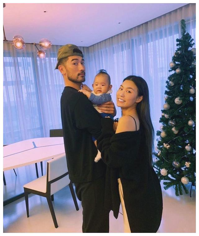 鼻酸!高以翔女友晒两人抱娃合照,再次向他喊话诉无尽思念