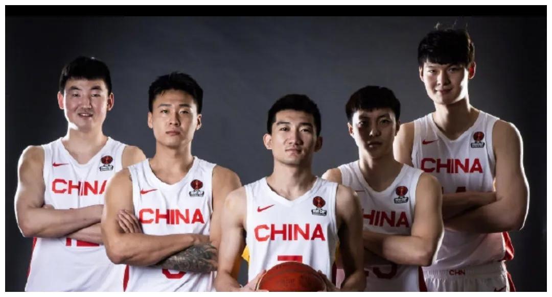 晚上9点中国男篮决战韩国,首发五虎出炉,没有周琦此人或成奇兵休闲区蓝鸢梦想 - Www.slyday.coM 晚上9点中国男篮决战韩国,首发五虎出炉,没有周琦此人或成奇兵休闲区蓝鸢梦想 - Www.slyday.coM