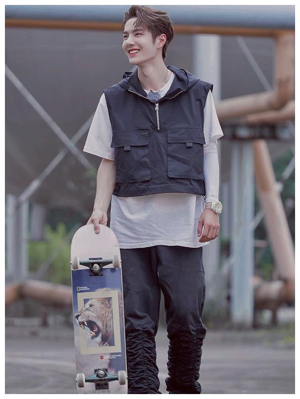 《这就是街舞》王一博再上热搜!裤子意外成焦点,常人不懂的设计