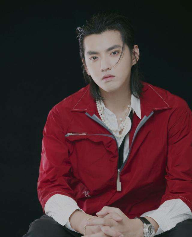 各种风格都是万人迷,kris吴穿搭大赏_高清图集_新浪网