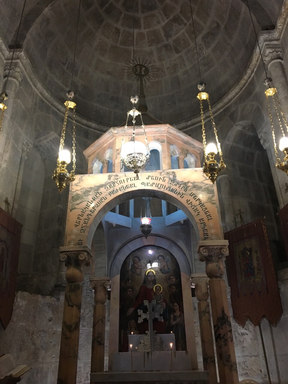 以色列 耶路撒冷 圣墓教堂 耶稣基督遇难,安葬和复活的地方