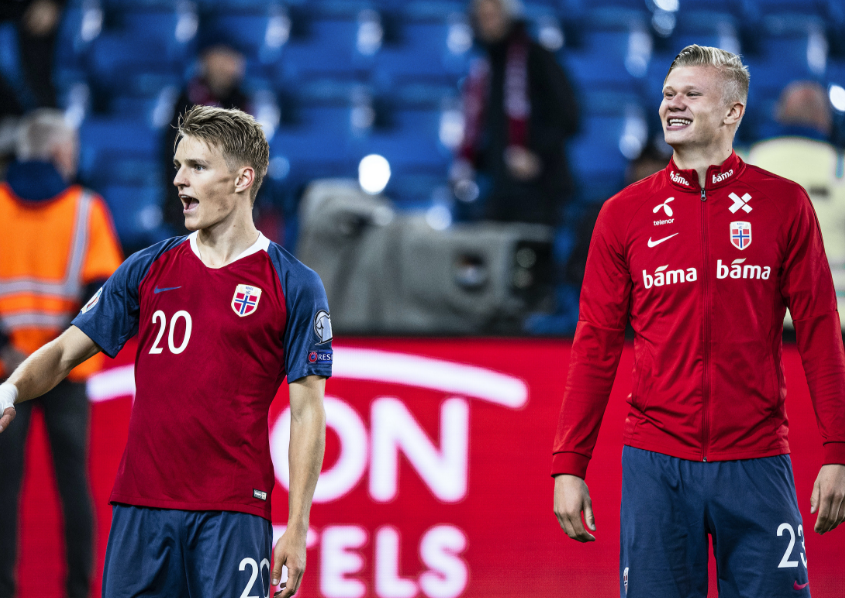 竞彩二串一推荐：001<a href=