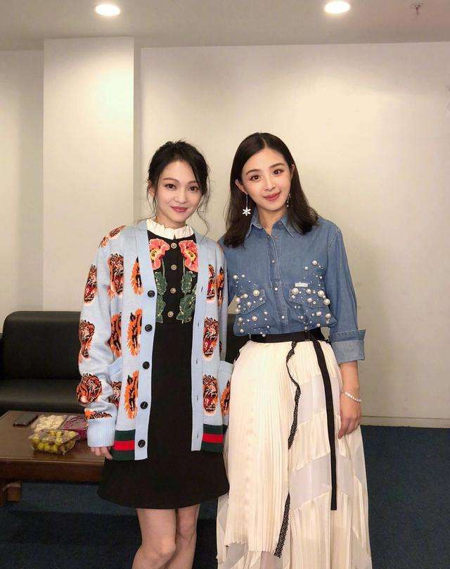 赵露思,网上161cm,实际155cm