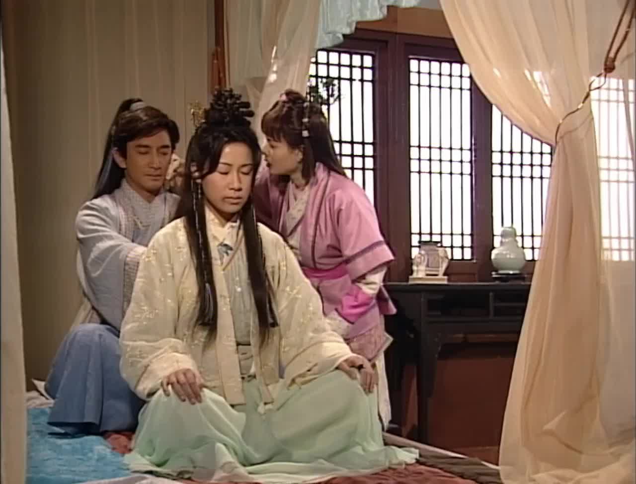 倚天张无忌为周芷若疗伤结果把宋青书急坏了还遭到了嘲讽