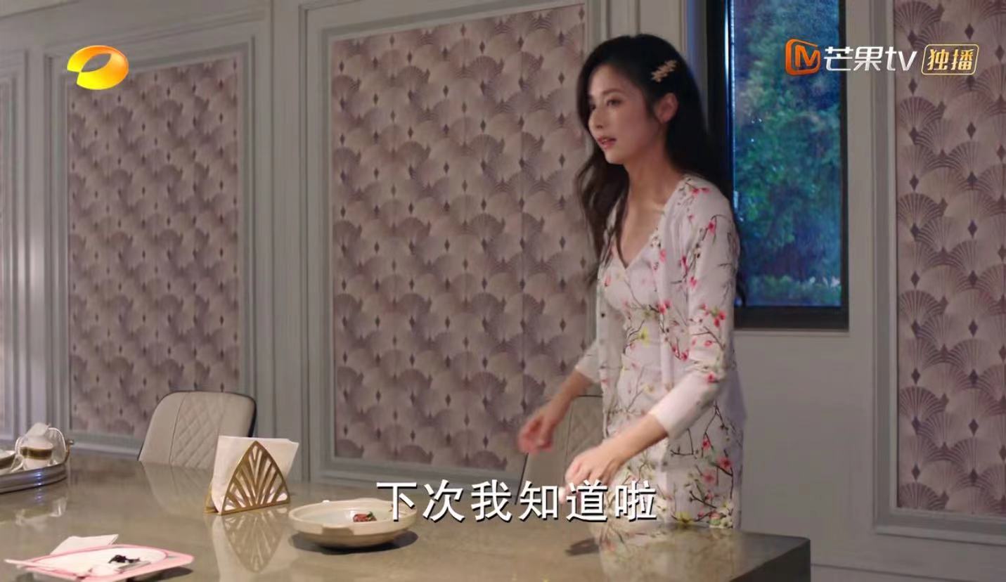 陪你一起长大颖儿心累化最美的妆打最累的工