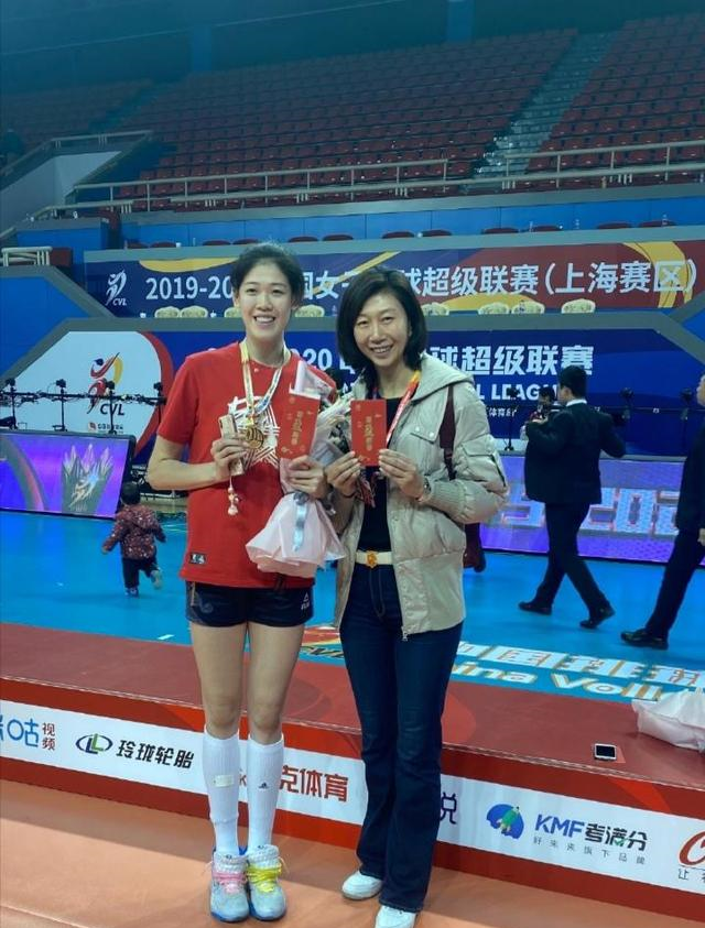 李珊:曾有过迷茫,球迷的鼓励激励自己!要将天津排球做大做强!