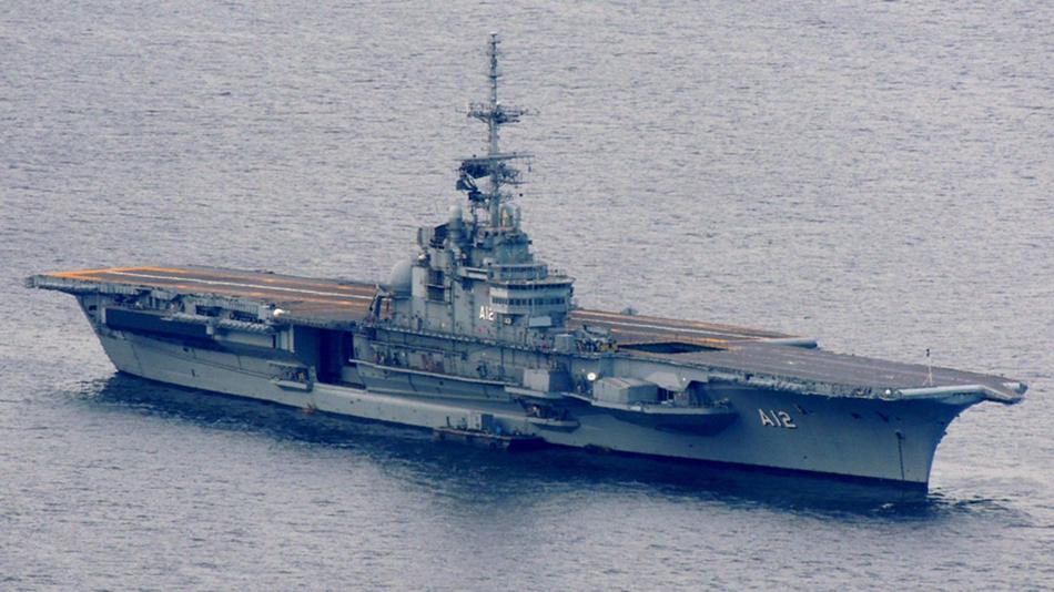 巴西圣保罗号航母,不是在修理,就是在修理的路上