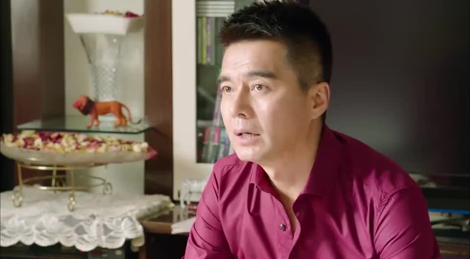 太太万岁不做亏心事不怕鬼敲门赵坦睡了女秘书老婆一问慌了