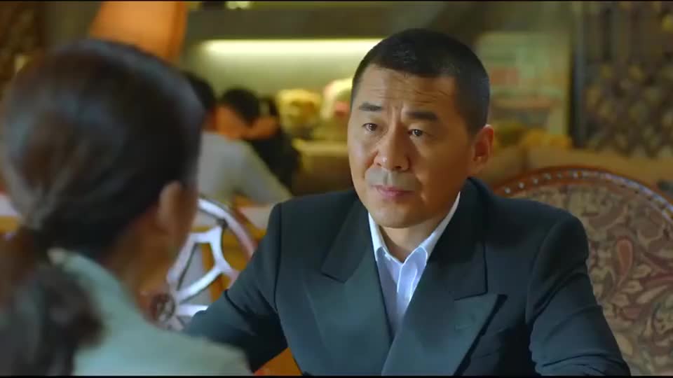 为您推荐: 陈建斌系列:老马医院偶遇前妻,马上夺走前妻的饭,真是痘档