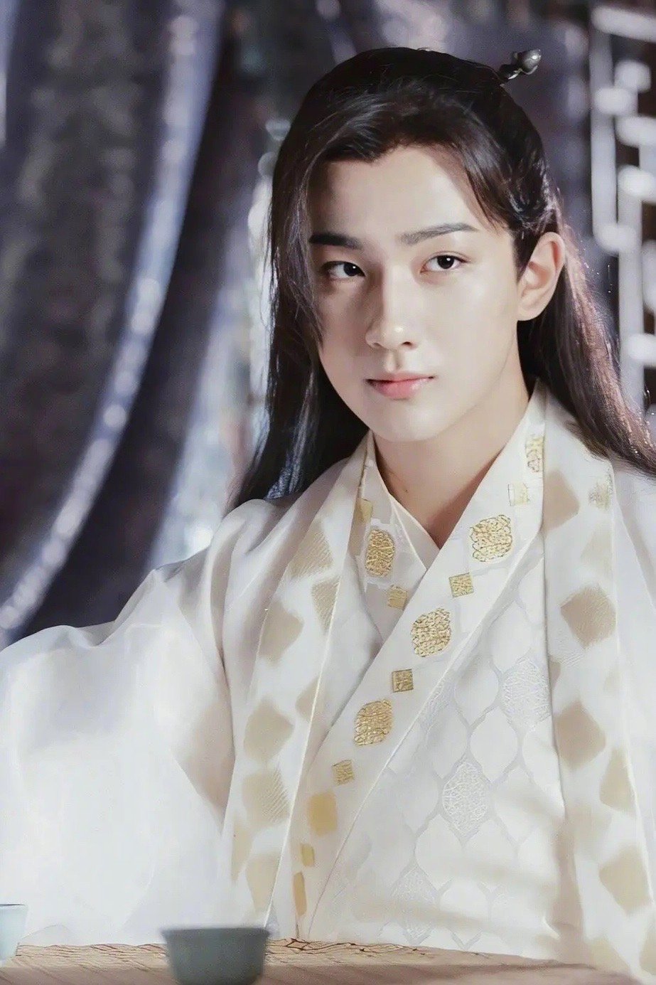 古装美男造型!谁是你心中的潇洒美少年,举觞白眼望青天__财经头条