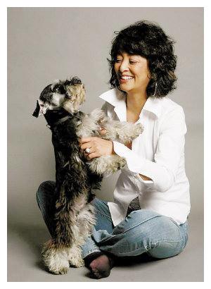 说起李勤勤!可以说得上是一个婆婆级的人物了!