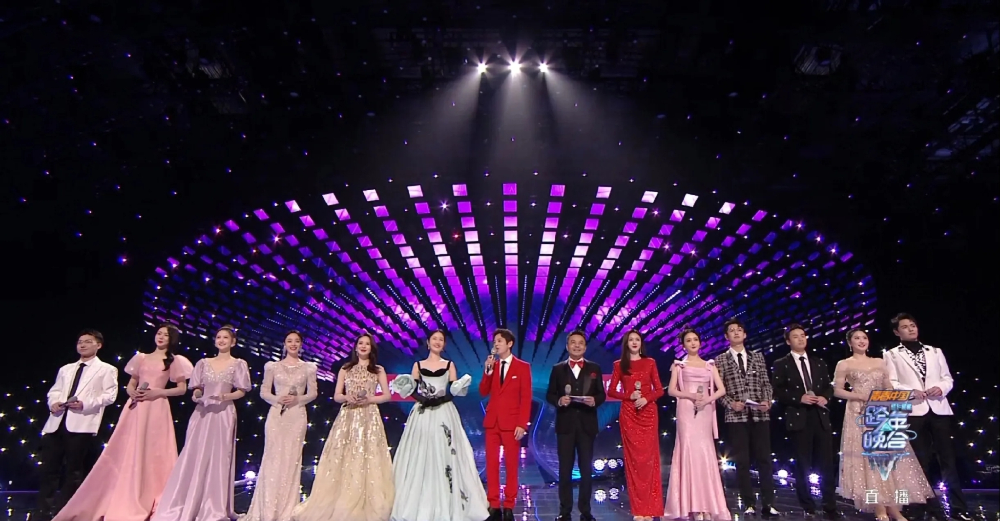 央视跨年收视率稳居第一，湖南卫视主持人阵容大变样，谢娜成歌手休闲区蓝鸢梦想 - Www.slyday.coM