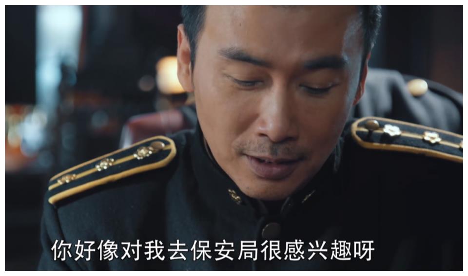 全程对着绿布演戏，眼睛都在冒绿光，这个女主有点牛！|苏青_新浪娱乐_新浪新闻
