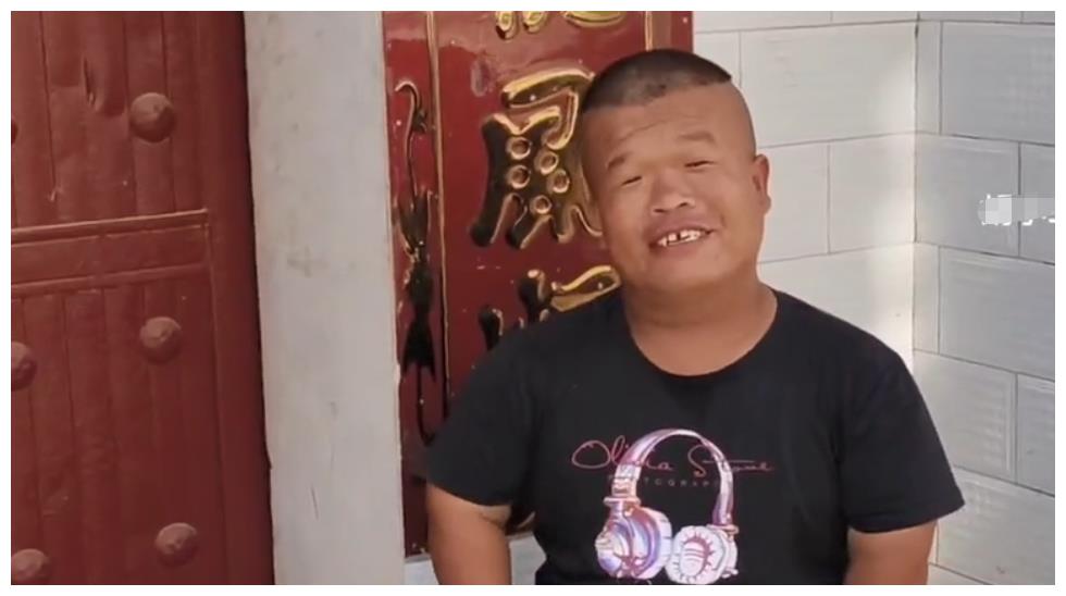 大衣哥230斤女儿被侏儒男表白,对方捡垃圾维生,愿做上门女婿休闲区蓝鸢梦想 - Www.slyday.coM 大衣哥230斤女儿被侏儒男表白,对方捡垃圾维生,愿做上门女婿休闲区蓝鸢梦想 - Www.slyday.coM