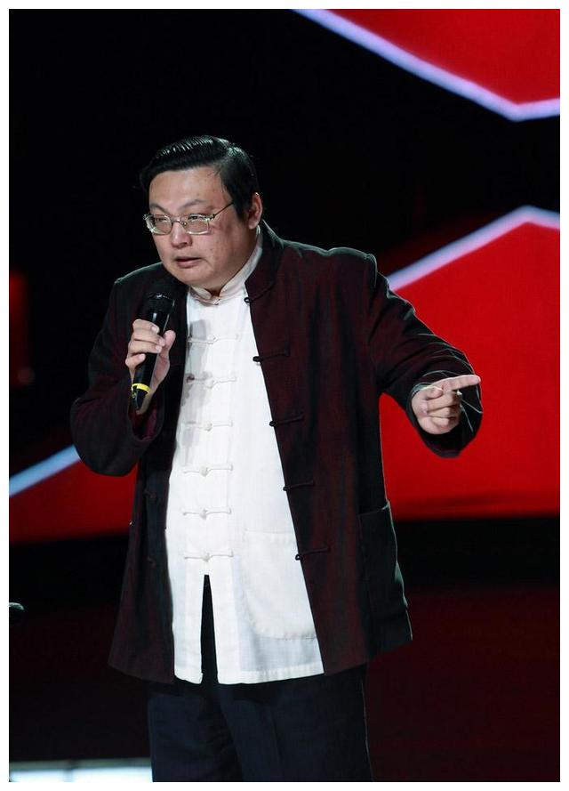 梁宏达要上春晚了人们为什么爱听老梁说话有趣有料有种