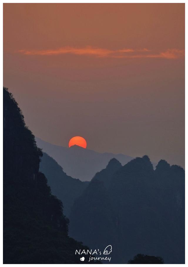 阳朔最美日出,看太阳从群山间升起,美若幻境__财经头条